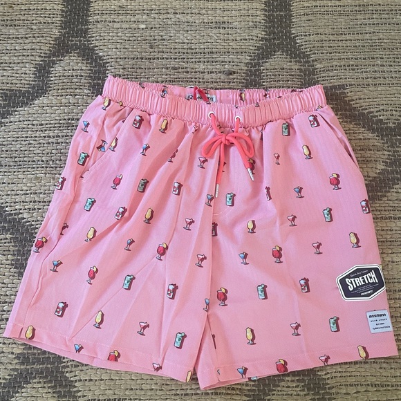 Swim trunks for men - Picture 1 of 5